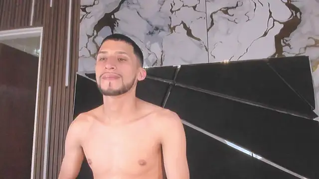 Akame Draco online show from October 30, 2025, 4:36 am