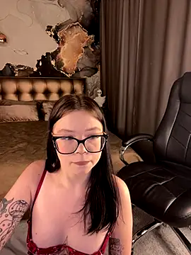 Snapshot of RubySkye chatting on September 15, 2025, 10:10 pm RubySkye online show from September 15, 2025, 10:10 pm