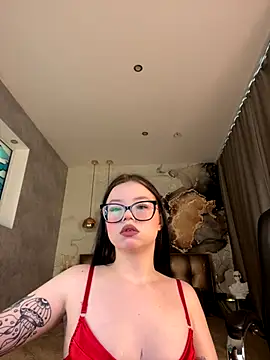 Snapshot of RubySkye chatting on September 22, 2025, 11:07 pm RubySkye online show from September 22, 2025, 11:07 pm