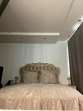Snapshot of RubySkye chatting on October 12, 2025, 11:04 pm RubySkye online show from October 12, 2025, 11:04 pm
