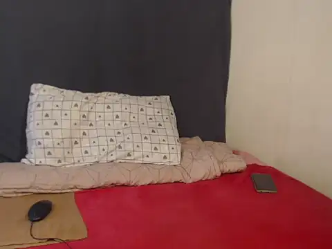 Snapshot of Hotgirl87 chatting on September 28, 2025, 7:03 am Hotgirl87 online show from September 28, 2025, 7:03 am