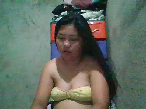 Snapshot of nikki_zapphire chatting on March 31, 2026, 2:13 am nikki zapphire online show from March 31, 2026, 2:13 am