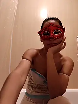 Luu-Lii777 online show from February 12, 2026, 7:31 pm