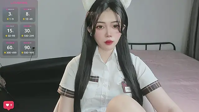 Sparkly Candy online show from September 21, 2025, 2:29 pm