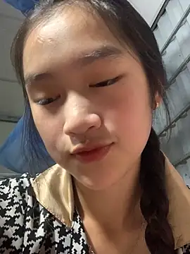 Snapshot of -Lie-06 chatting on September 10, 2025, 6:13 am -Lie-06 online show from September 10, 2025, 6:13 am