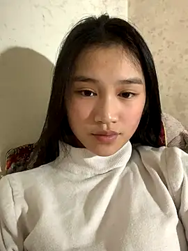 Snapshot of -Lie-06 chatting on November 9, 2025, 2:04 pm -Lie-06 online show from November 9, 2025, 2:04 pm