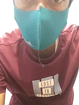 Snapshot of GirlsCrush_ chatting on September 19, 2025, 8:09 pm GirlsCrush  online show from September 19, 2025, 8:09 pm