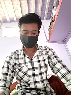 GirlsCrush  online show from February 13, 2026, 6:42 am