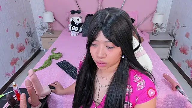 Snapshot of SafiroAgataaa chatting on October 18, 2025, 9:59 pm SafiroAgataaa online show from October 18, 2025, 9:59 pm