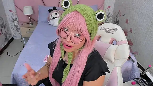 SafiroAgataaa online show from November 29, 2025, 8:06 am