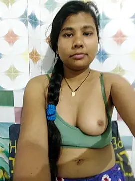 Snapshot of Vaani_Cutie chatting on May 8, 2026, 4:01 pm Vaani Cutie online show from May 8, 2026, 4:01 pm