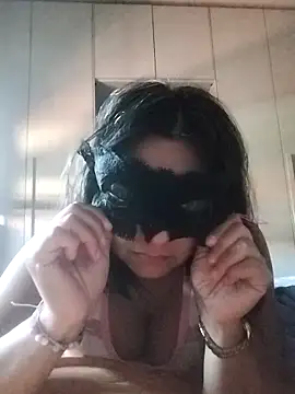 caldaevogliosa81 online show from September 20, 2025, 7:31 am