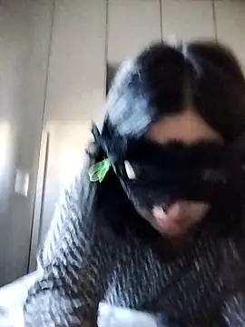 caldaevogliosa81 online show from October 8, 2025, 9:40 am