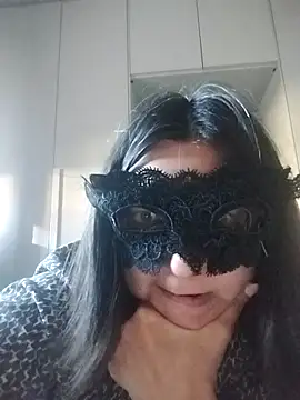 caldaevogliosa81 online show from October 13, 2025, 9:20 am