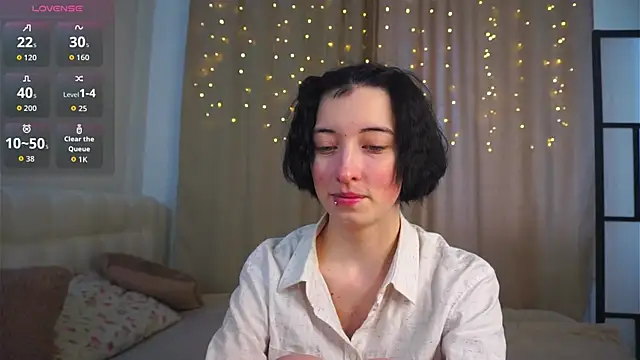 JuanaFriesz online show from February 13, 2026, 9:16 am