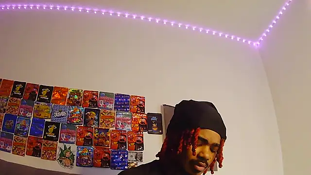 Snapshot of risktakinndolo chatting on September 17, 2025, 3:14 pm risktakinndolo online show from September 17, 2025, 3:14 pm