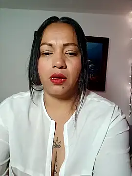 agatha sluttylatina online show from March 14, 2026, 2:06 am