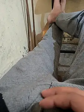 bigdick lickingexpert08 online show from October 28, 2025, 8:18 am