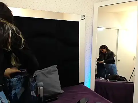 LunaRichy  online show from September 11, 2025, 11:54 am