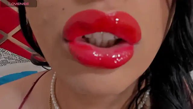 sweet Elizabeth online show from June 8, 2026, 1:44 pm