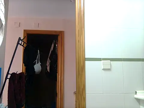 Snapshot of BarbiieeMiauh chatting on September 17, 2025, 11:01 am BarbiieeMiauh online show from September 17, 2025, 11:01 am