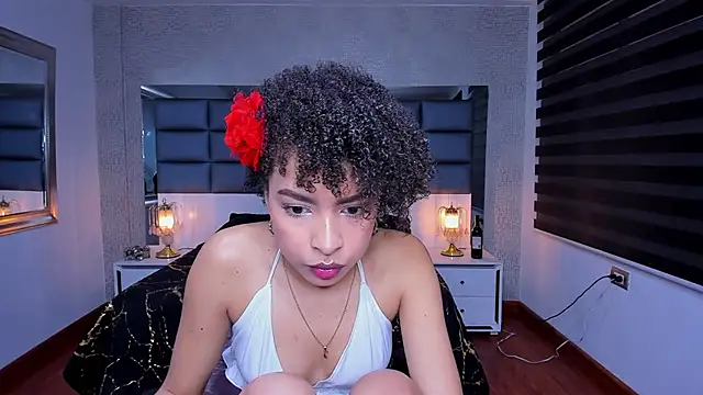 Lucia jane online show from December 4, 2025, 8:06 pm