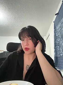 Snapshot of aliciia_23 chatting on October 2, 2025, 3:24 am aliciia 23 online show from October 2, 2025, 3:24 am