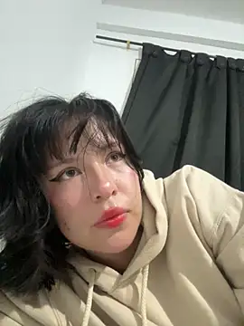 Snapshot of aliciia_23 chatting on October 7, 2025, 4:31 am aliciia 23 online show from October 7, 2025, 4:31 am