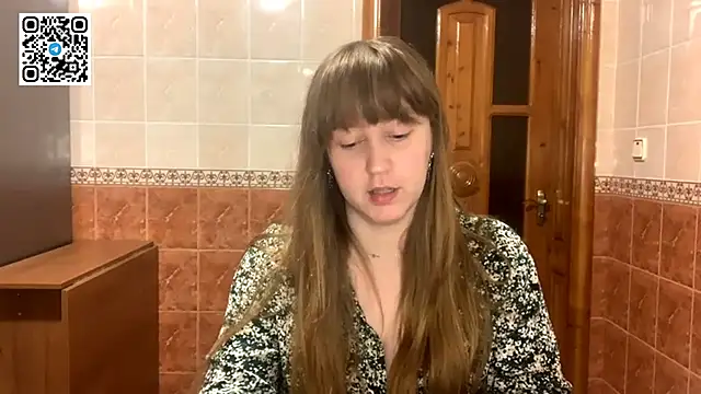 MaroonMoon  online show from November 11, 2025, 8:53 pm