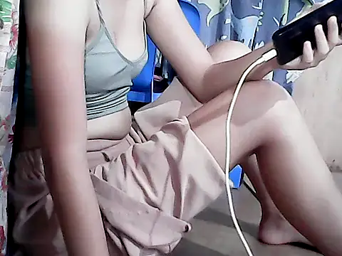 Snapshot of pinay-momm1682 chatting on April 7, 2026, 9:21 am pinay-momm1682 online show from April 7, 2026, 9:21 am