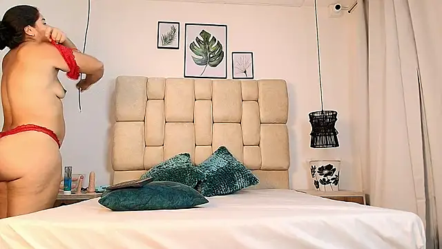 elizawiliamst online show from September 10, 2025, 1:22 pm