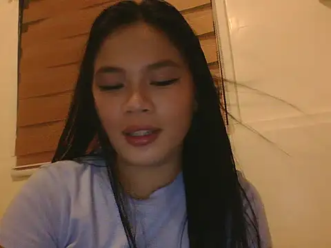 Snapshot of Zachariah_05 chatting on June 2, 2026, 11:12 am Zachariah 05 online show from June 2, 2026, 11:12 am