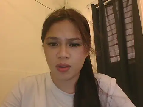 Snapshot of Zachariah_05 chatting on June 19, 2026, 7:12 am Zachariah 05 online show from June 19, 2026, 7:12 am