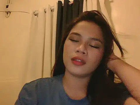 Snapshot of Zachariah_05 chatting on June 28, 2026, 1:17 pm Zachariah 05 online show from June 28, 2026, 1:17 pm