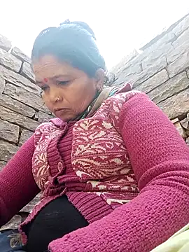 Manavi x online show from February 21, 2026, 2:56 am