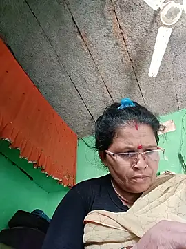 Snapshot of Manavi_x chatting on May 19, 2026, 8:09 am Manavi x online show from May 19, 2026, 8:09 am