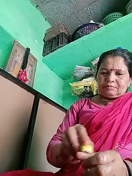 Snapshot of Manavi_x chatting on June 1, 2026, 8:49 am Manavi x online show from June 1, 2026, 8:49 am