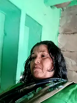 Snapshot of Manavi_x chatting on July 3, 2026, 8:54 am Manavi x online show from July 3, 2026, 8:54 am