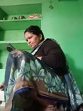 Snapshot of Manavi_x chatting on July 4, 2026, 1:23 am Manavi x online show from July 4, 2026, 1:23 am