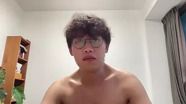 Passionatetwink2 online show from November 21, 2025, 10:47 am