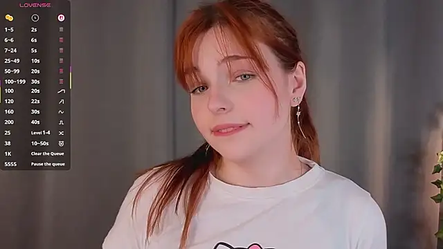 AnnieKim  online show from February 7, 2026, 4:11 pm