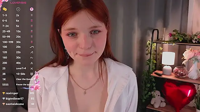 AnnieKim  online show from March 13, 2026, 5:08 pm