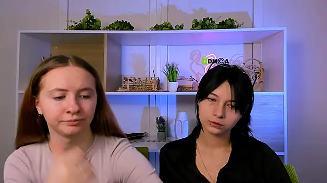 Snapshot of mila_glow1 chatting on October 5, 2025, 8:34 am mila glow1 online show from October 5, 2025, 8:34 am