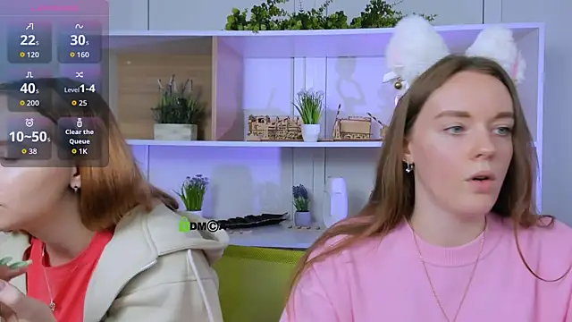 Snapshot of mila_glow1 chatting on October 10, 2025, 8:46 am mila glow1 online show from October 10, 2025, 8:46 am