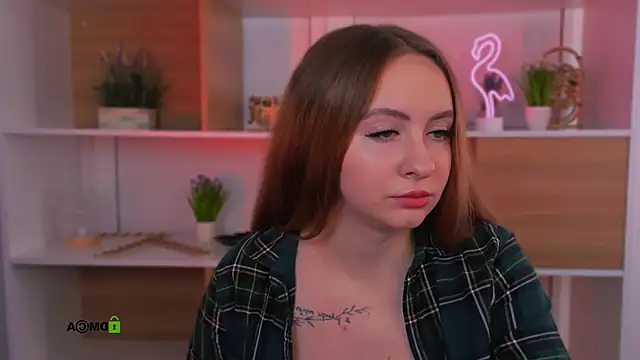 Snapshot of mila_glow1 chatting on October 12, 2025, 8:46 am mila glow1 online show from October 12, 2025, 8:46 am