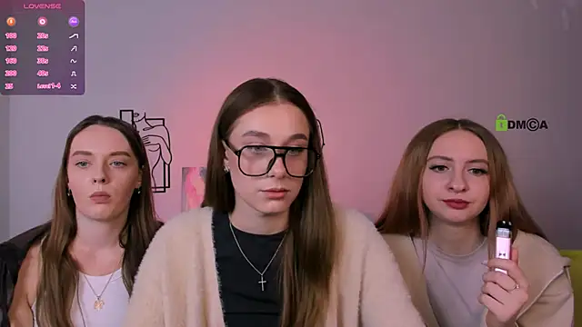 Snapshot of mila_glow1 chatting on October 14, 2025, 8:59 am mila glow1 online show from October 14, 2025, 8:59 am