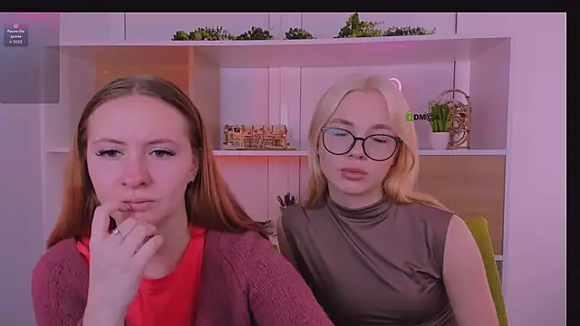 Snapshot of mila_glow1 chatting on October 16, 2025, 9:10 am mila glow1 online show from October 16, 2025, 9:10 am