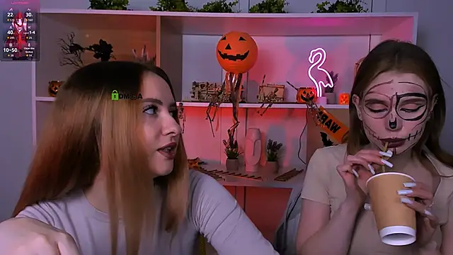 Snapshot of mila_glow1 chatting on October 29, 2025, 8:32 pm mila glow1 online show from October 29, 2025, 8:32 pm