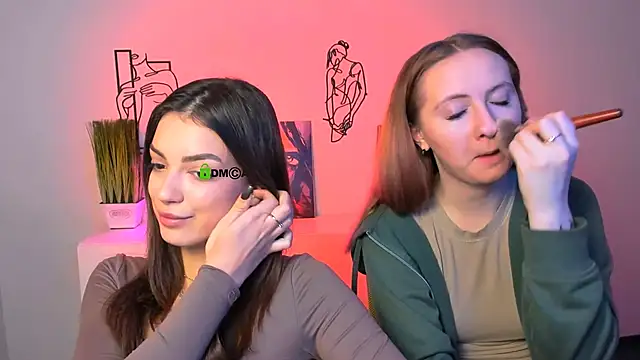 Snapshot of mila_glow1 chatting on November 4, 2025, 6:01 am mila glow1 online show from November 4, 2025, 6:01 am