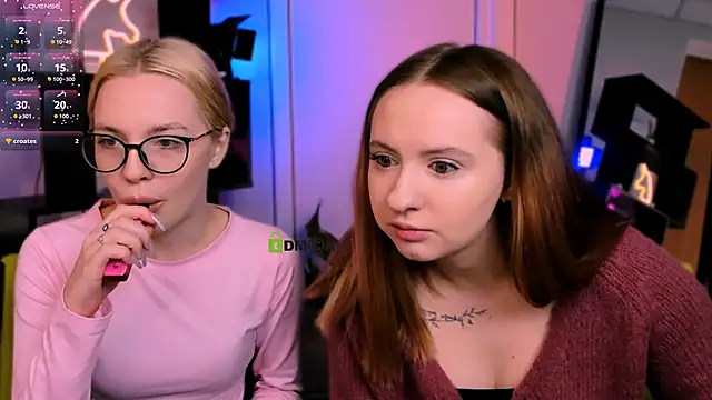 Snapshot of mila_glow1 chatting on November 23, 2025, 9:20 am mila glow1 online show from November 23, 2025, 9:20 am